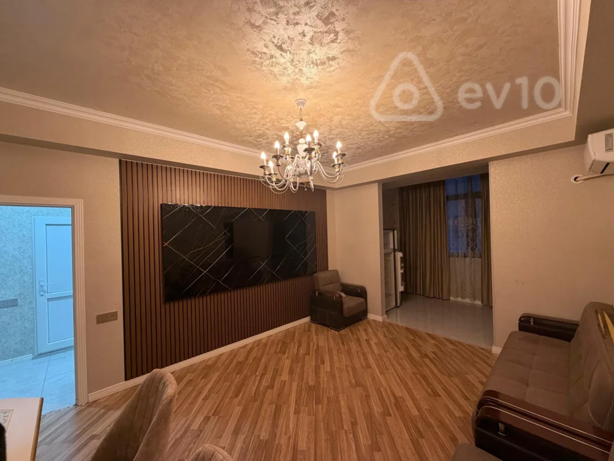Kirayə verilir 2 otaqlı yeni tikili 70 m²