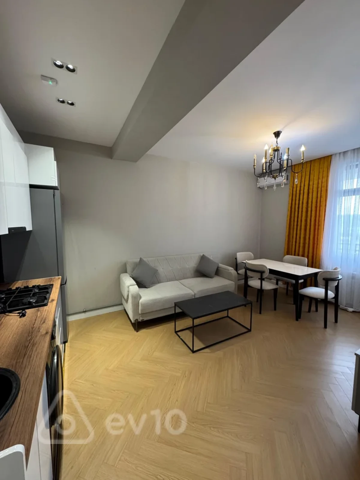 Kirayə verilir 2 otaqlı yeni tikili 54 m²