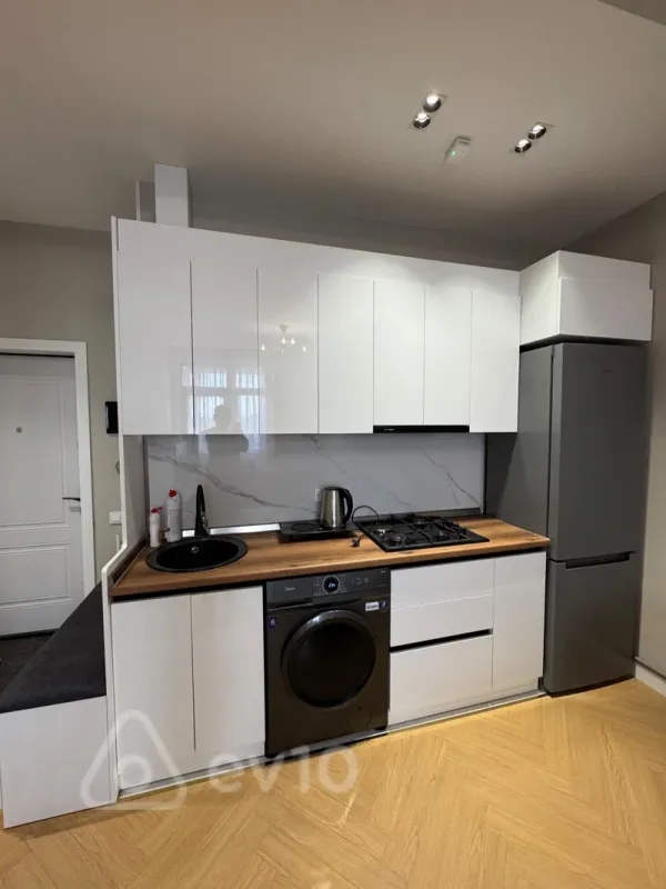 Kirayə verilir 2 otaqlı yeni tikili 54 m²