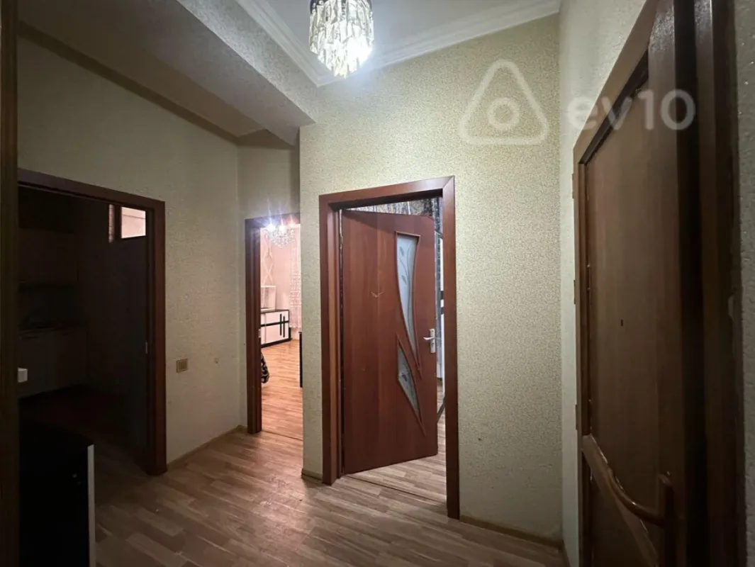 Kirayə verilir 2 otaqlı yeni tikili 60 m²