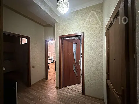 Kirayə verilir 2 otaqlı yeni tikili 60 m²
