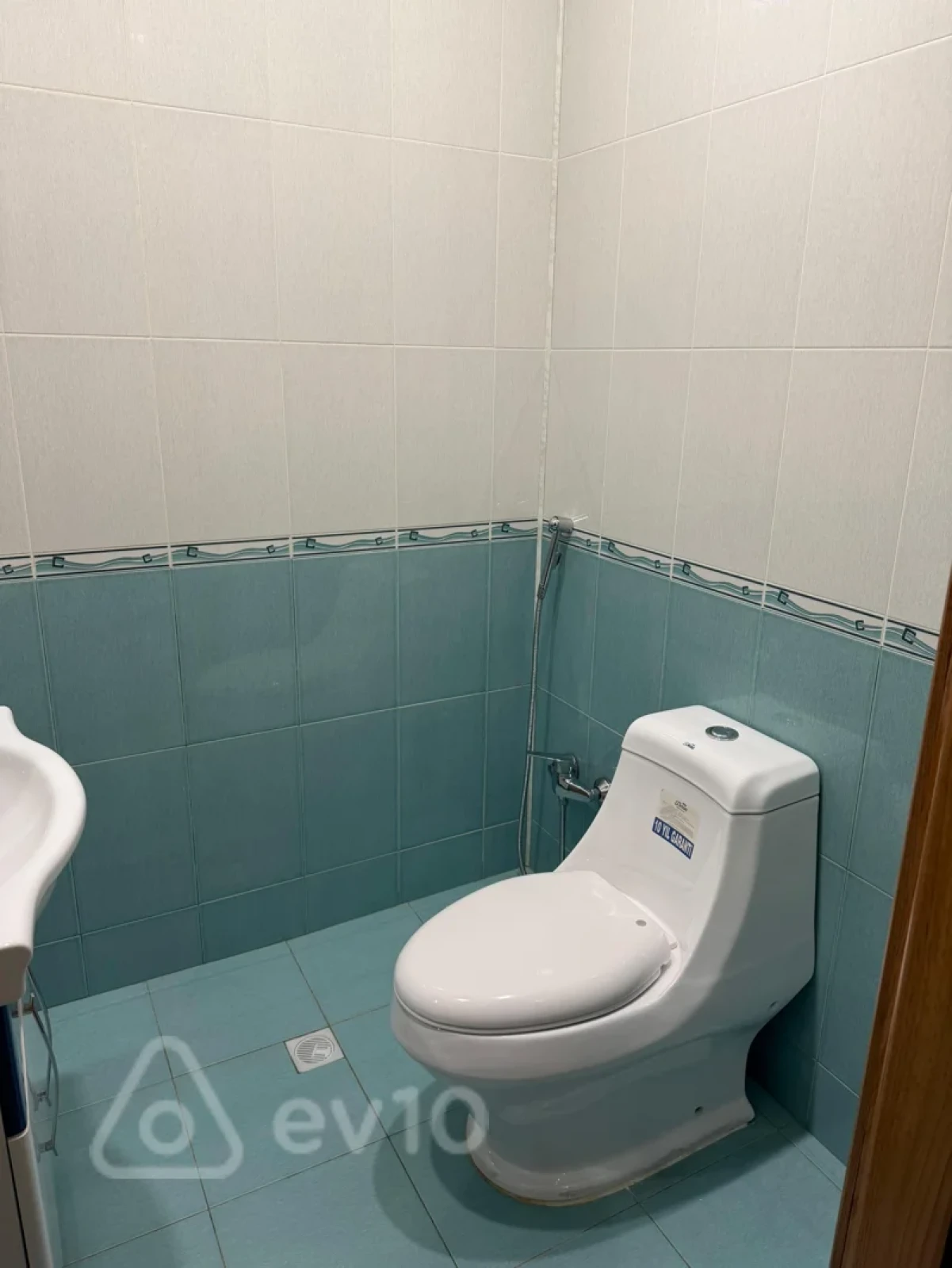 Kirayə verilir 3 otaqlı yeni tikili 130 m²