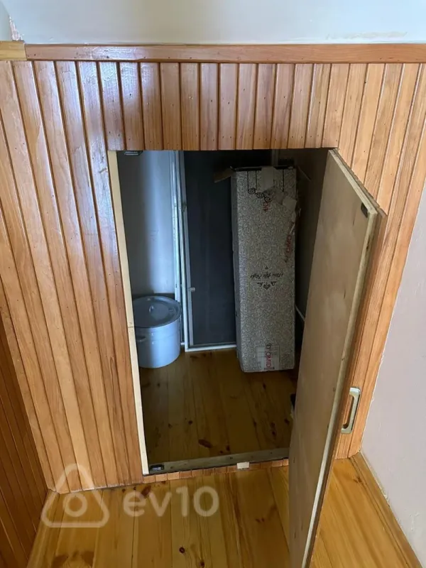 Satılır 6 otaqlı həyət evi 280 m²