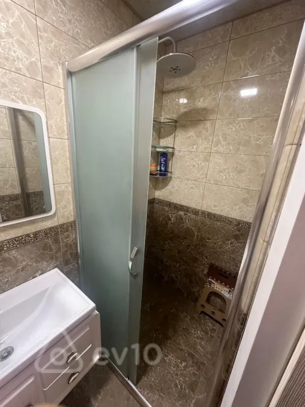 Satılır 6 otaqlı həyət evi 280 m²