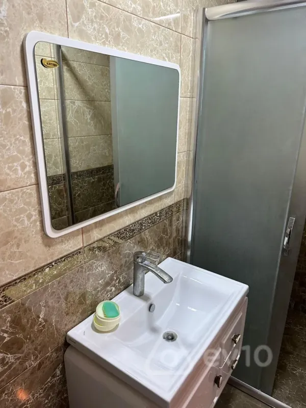 Satılır 6 otaqlı həyət evi 280 m²