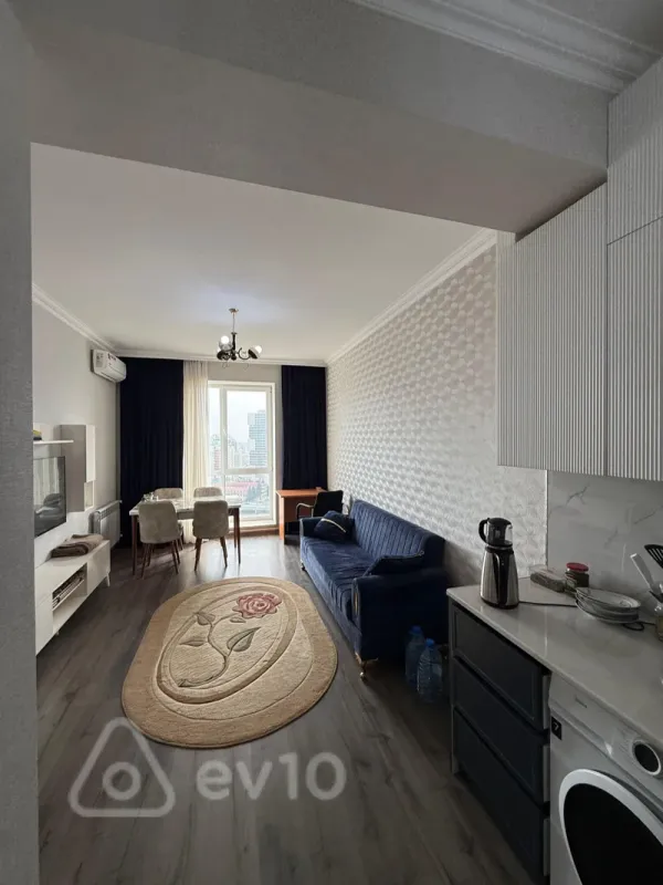 Kirayə verilir 2 otaqlı yeni tikili 61 m²