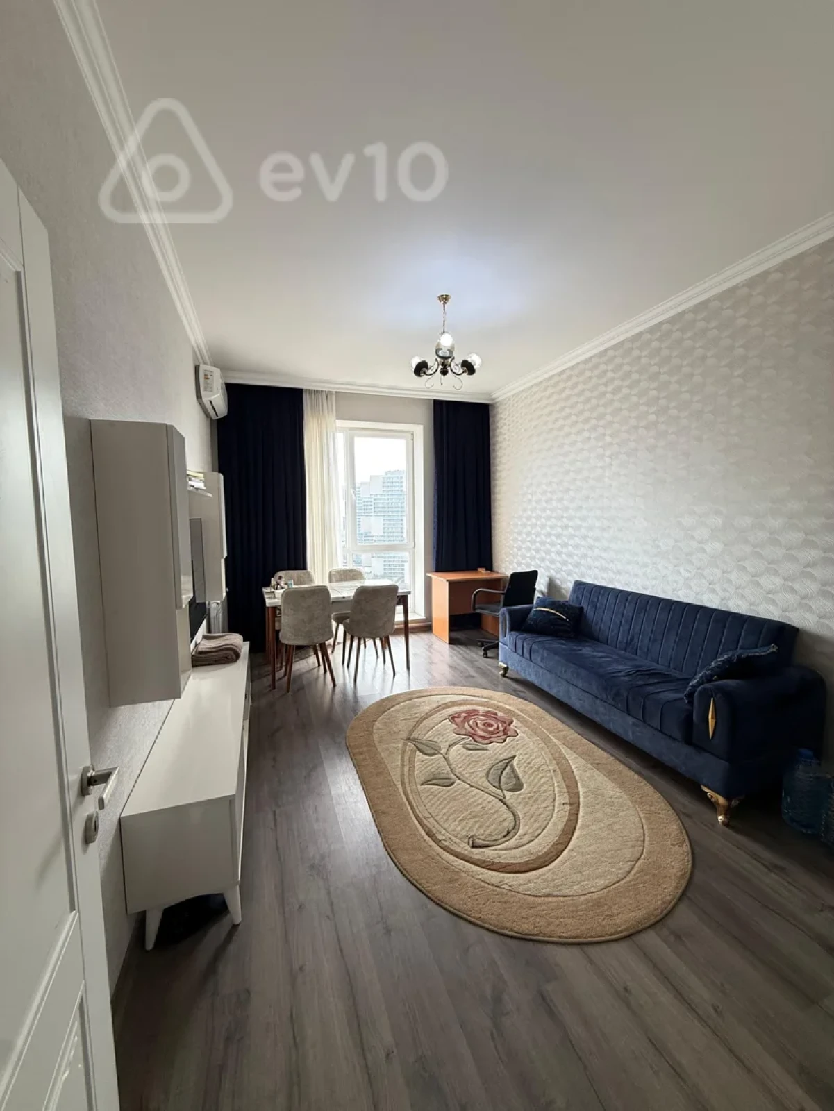 Kirayə verilir 2 otaqlı yeni tikili 61 m²