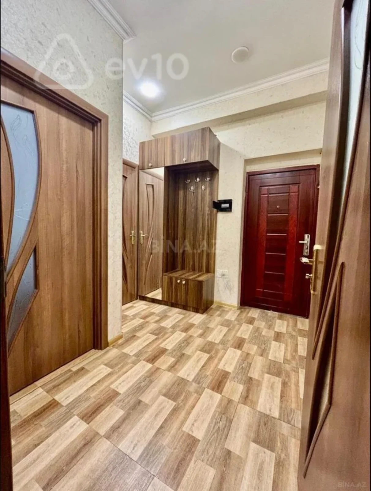 Kirayə verilir 2 otaqlı yeni tikili 56 m²