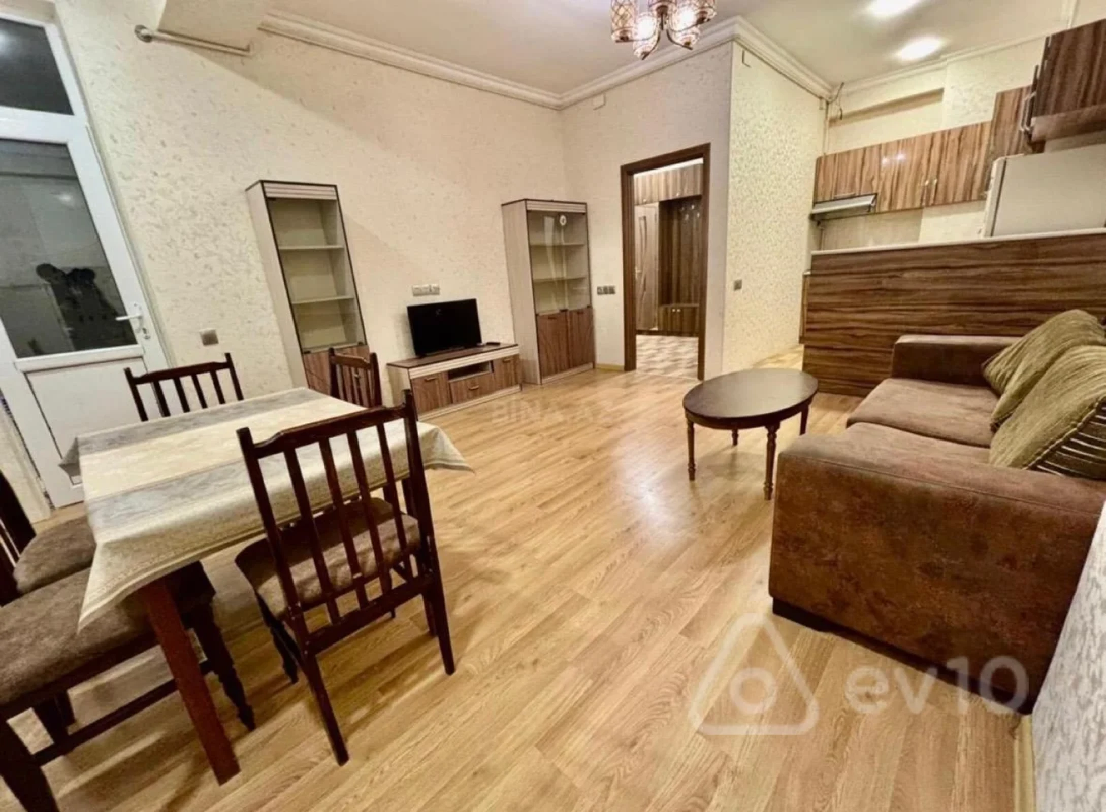 Kirayə verilir 2 otaqlı yeni tikili 56 m²