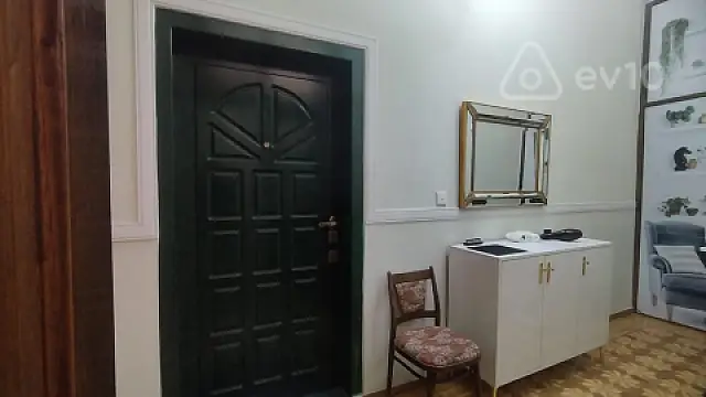 Kirayə verilir 1 otaqlı köhnə tikili 50 m²