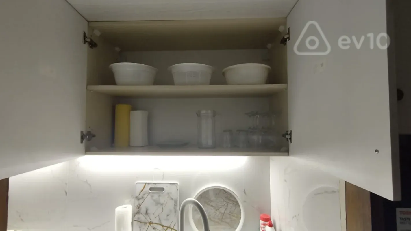 Kirayə verilir 1 otaqlı köhnə tikili 50 m²