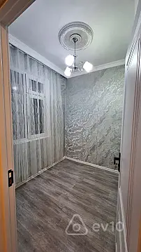Satılır 2 otaqlı köhnə tikili 37 m²