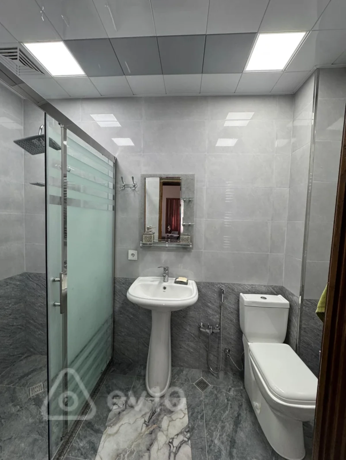 Kirayə verilir 3 otaqlı köhnə tikili 75 m²