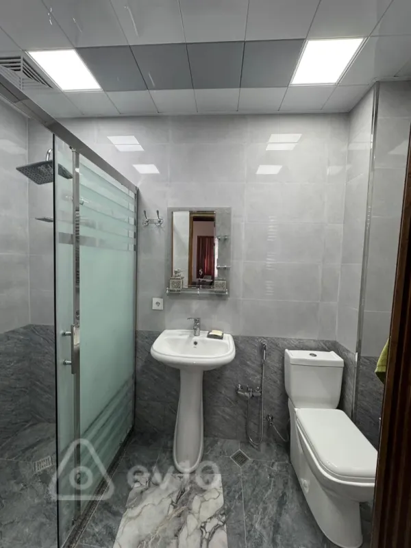 Kirayə verilir 3 otaqlı köhnə tikili 75 m²