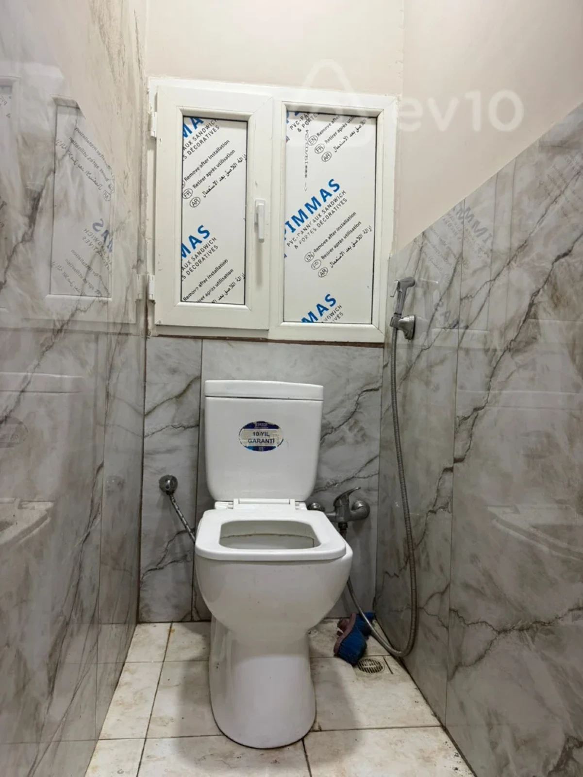 Kirayə verilir 2 otaqlı köhnə tikili 60 m²