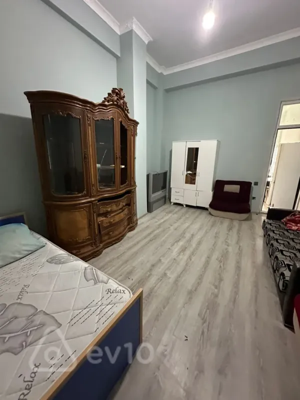 Kirayə verilir 2 otaqlı yeni tikili 70 m²