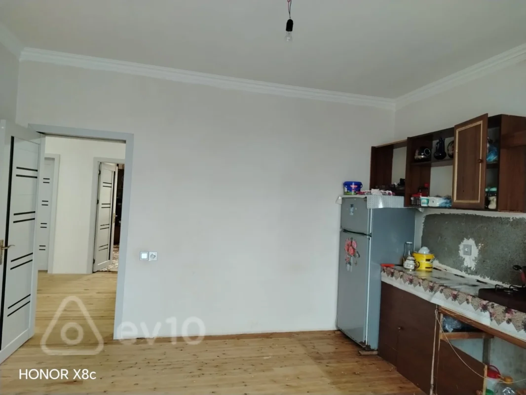 Satılır 4 otaqlı həyət evi 12.9 m²