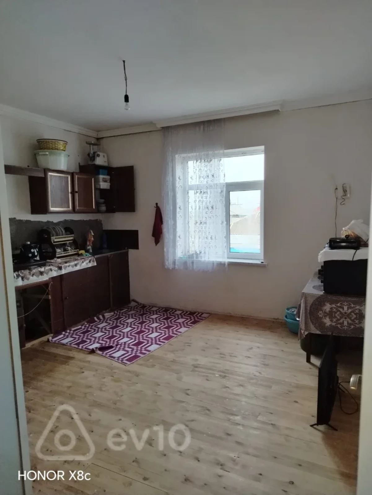 Satılır 4 otaqlı həyət evi 12.9 m²
