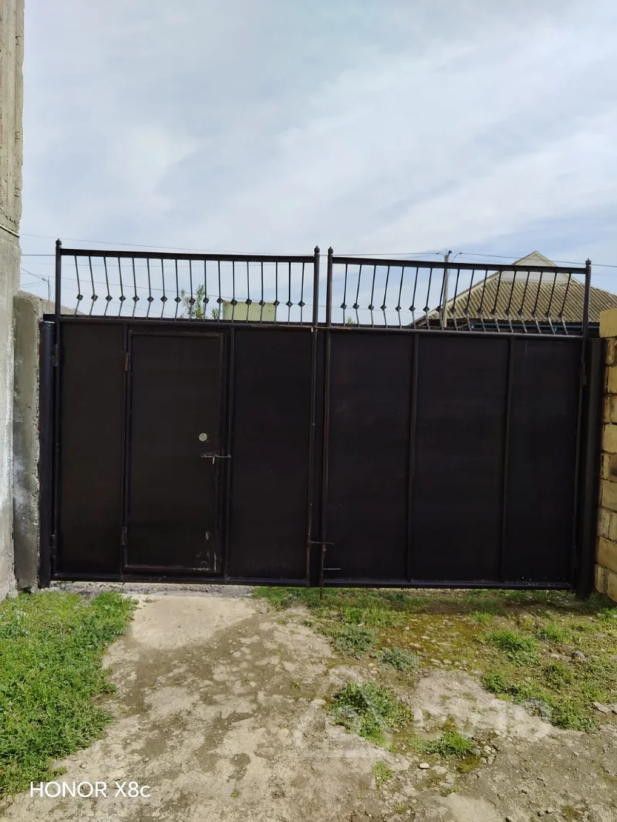 Satılır 4 otaqlı həyət evi 12.9 m²