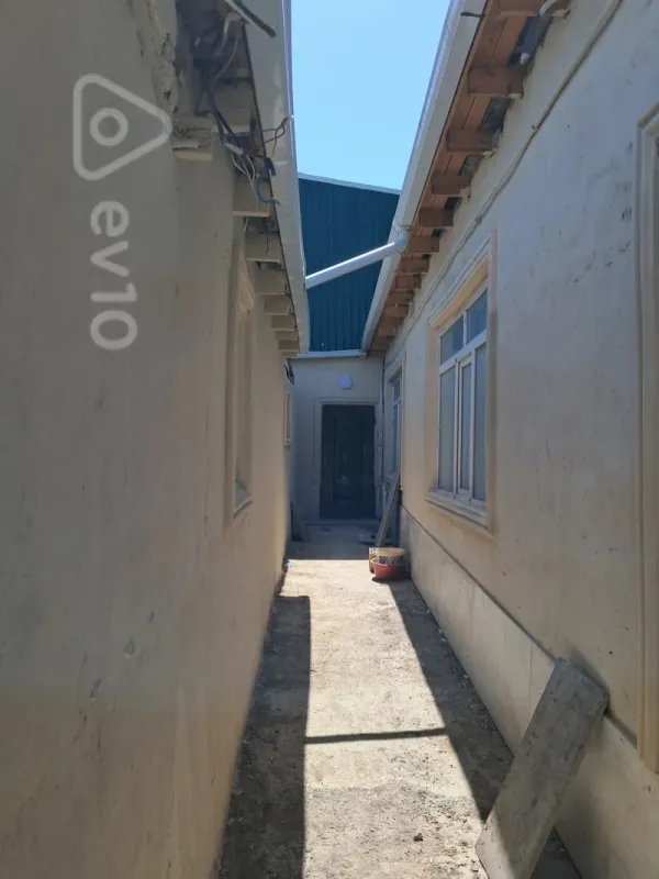 Kirayə verilir 1 otaqlı həyət evi 80 m²