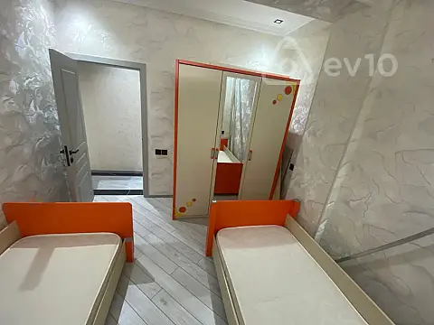Kirayə verilir 3 otaqlı yeni tikili 120 m²