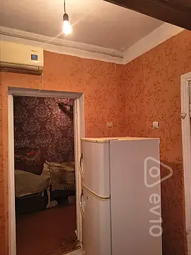 Satılır 2 otaqlı köhnə tikili 45 m²