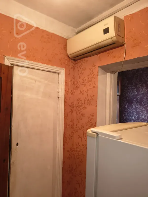 Satılır 2 otaqlı köhnə tikili 45 m²