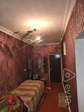 Satılır 2 otaqlı köhnə tikili 45 m²