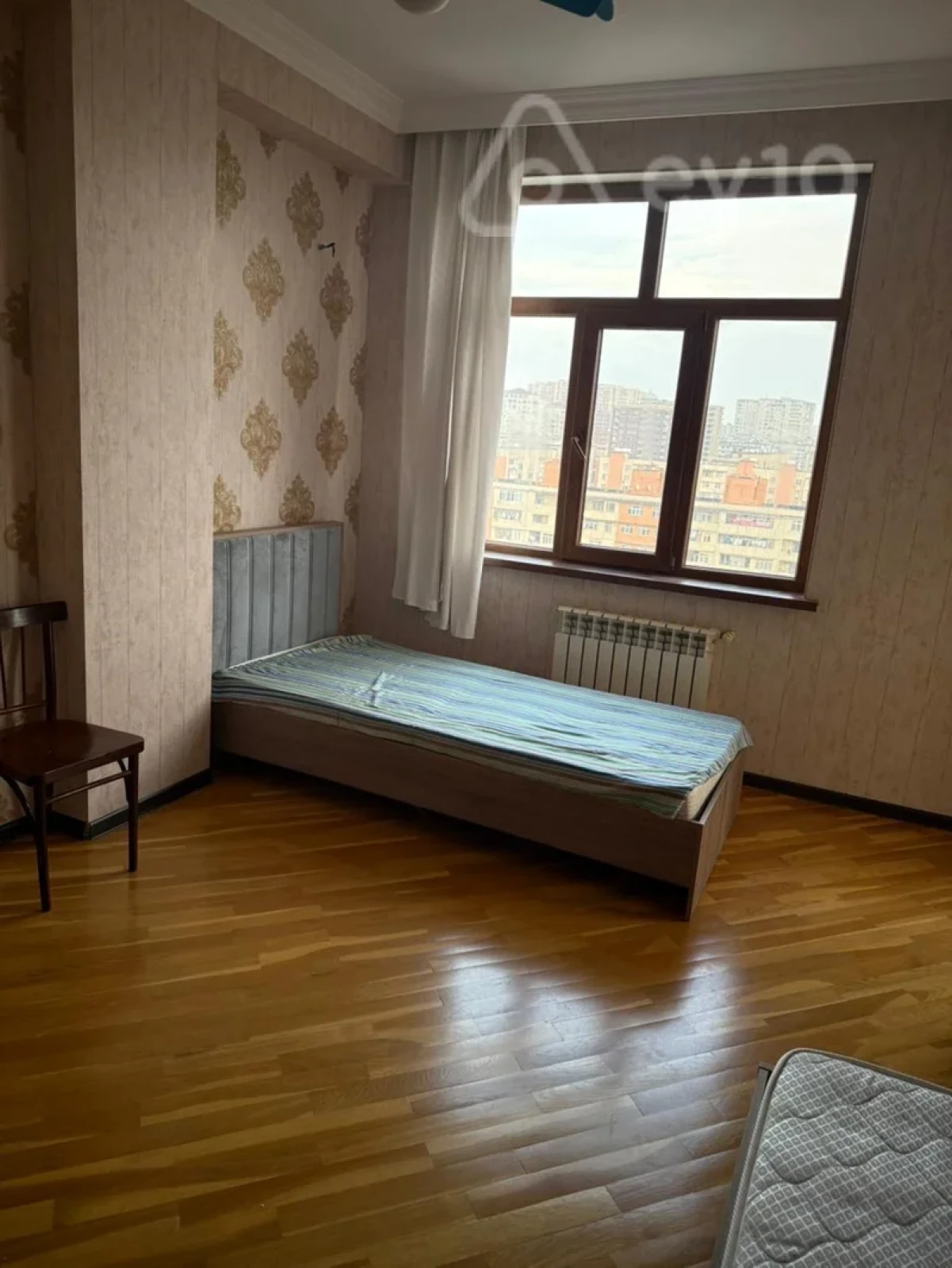 Kirayə verilir 3 otaqlı yeni tikili 114 m²