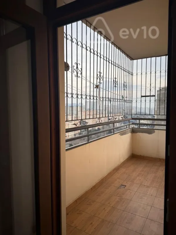 Kirayə verilir 3 otaqlı yeni tikili 114 m²