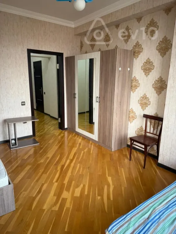 Kirayə verilir 3 otaqlı yeni tikili 114 m²