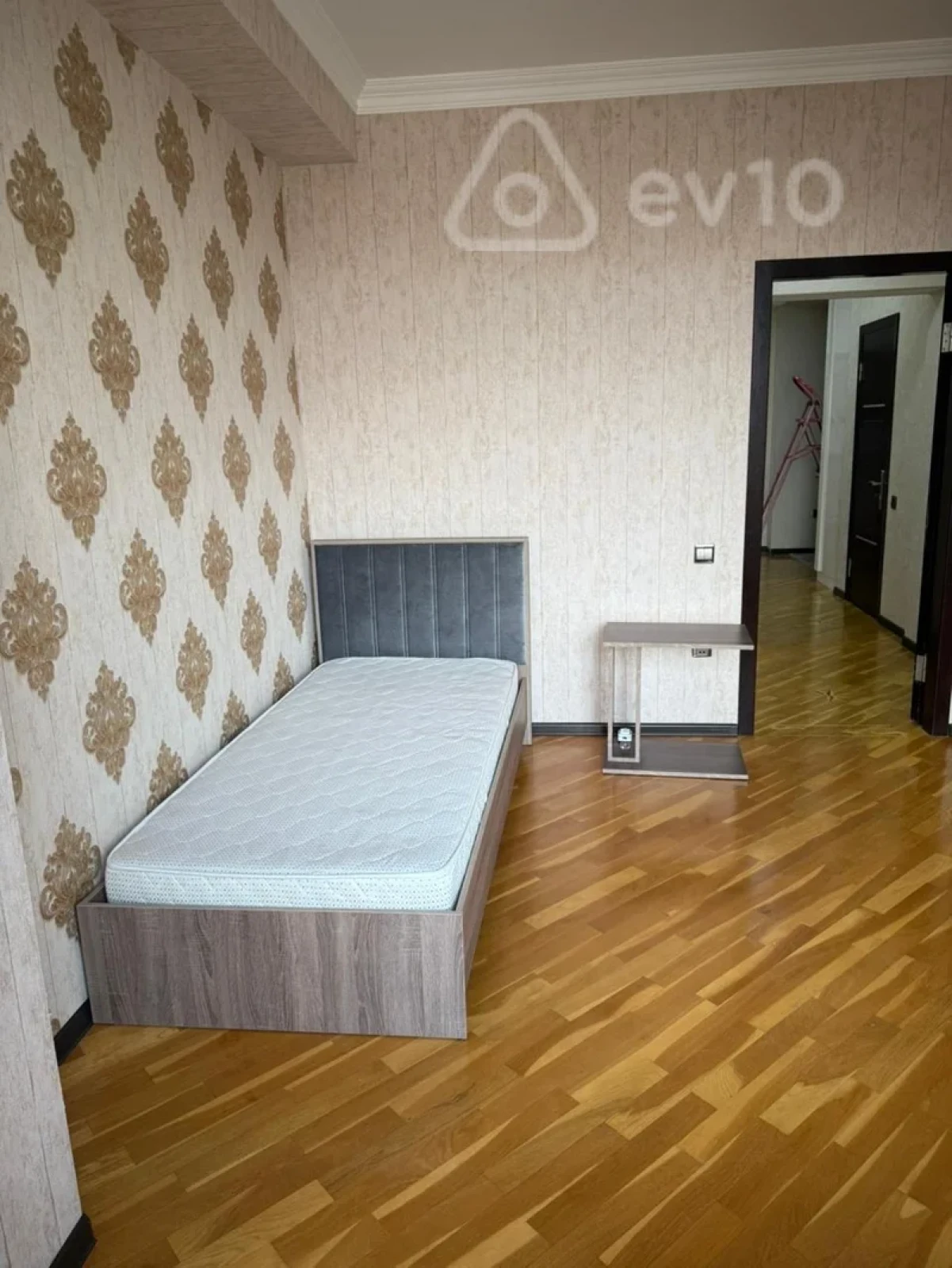Kirayə verilir 3 otaqlı yeni tikili 114 m²