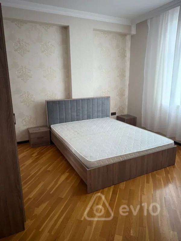Kirayə verilir 3 otaqlı yeni tikili 114 m²