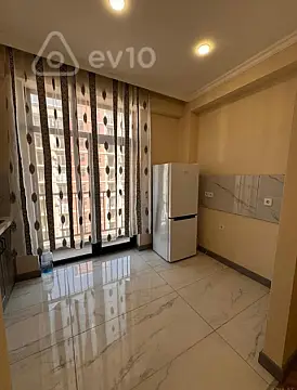 Kirayə verilir 2 otaqlı yeni tikili 70 m²