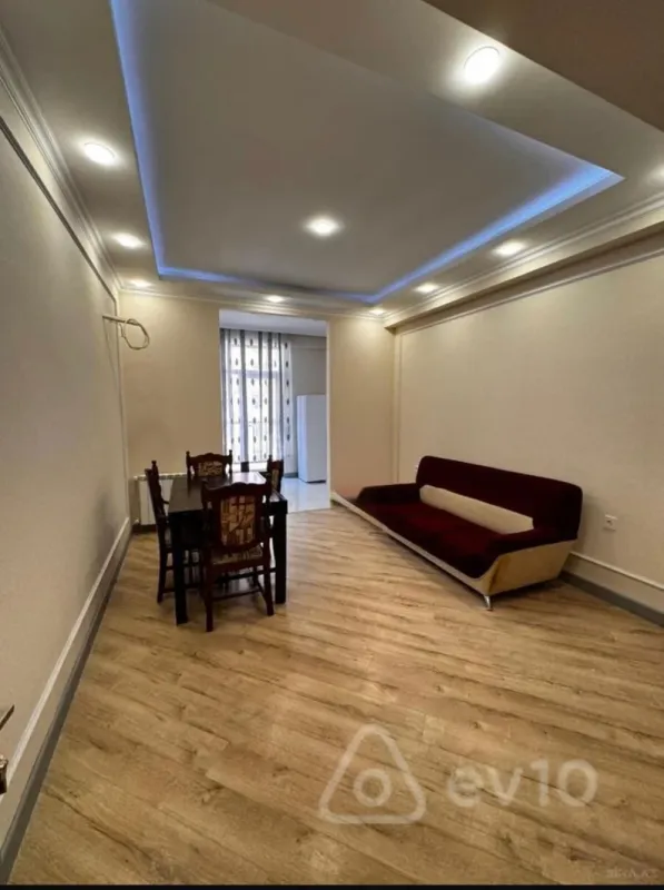 Kirayə verilir 2 otaqlı yeni tikili 70 m²