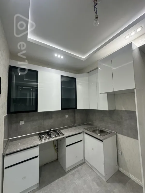 Satılır 2 otaqlı yeni tikili 53 m²