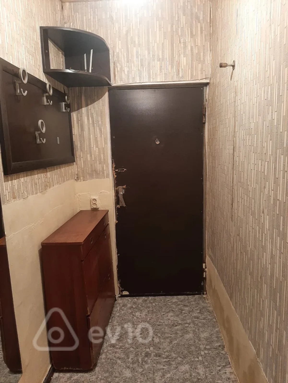 Kirayə verilir 2 otaqlı köhnə tikili 50 m²