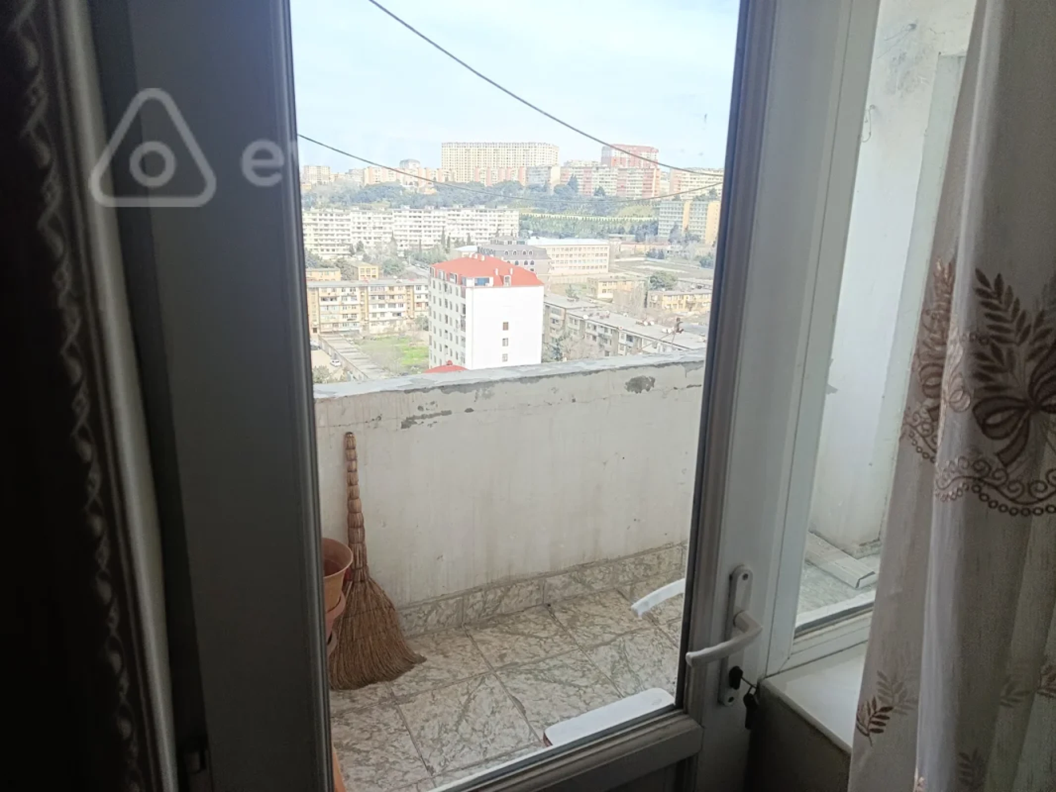 Kirayə verilir 2 otaqlı yeni tikili 75 m²