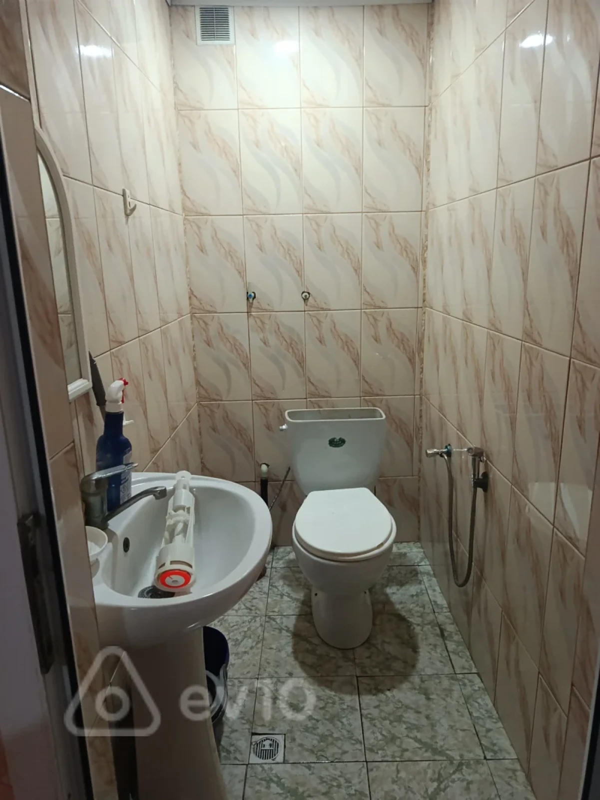 Kirayə verilir 2 otaqlı yeni tikili 75 m²