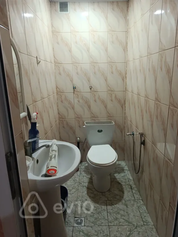 Kirayə verilir 2 otaqlı yeni tikili 75 m²