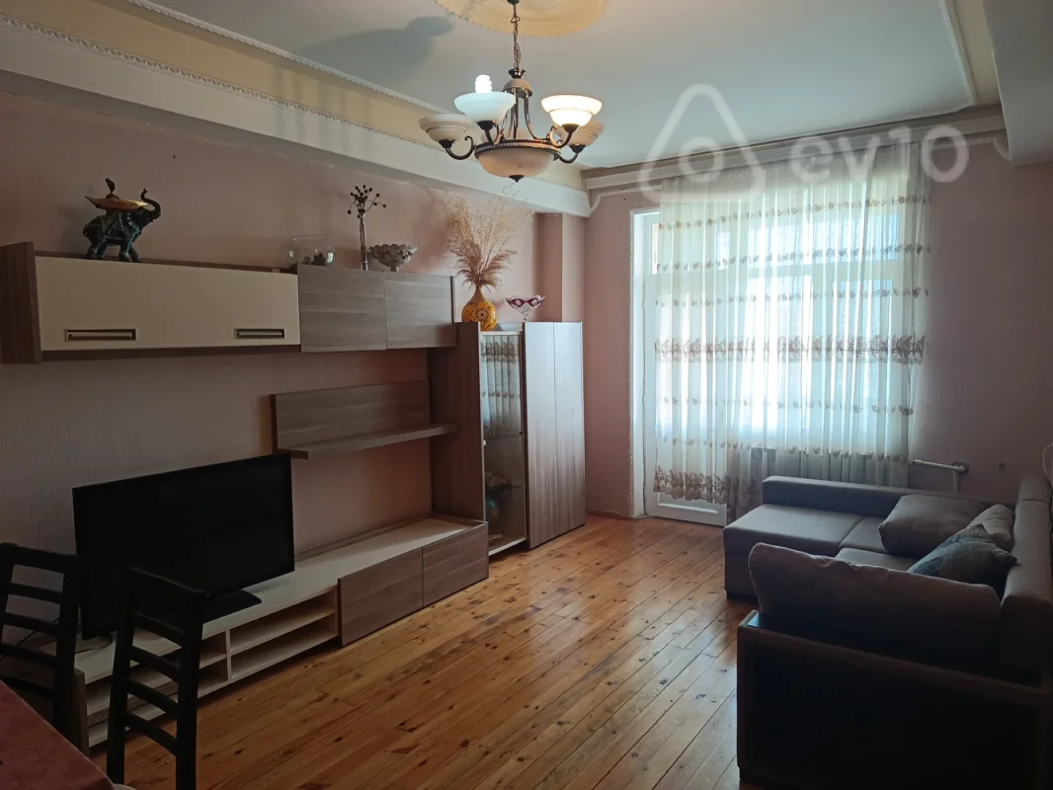 Kirayə verilir 2 otaqlı yeni tikili 75 m²