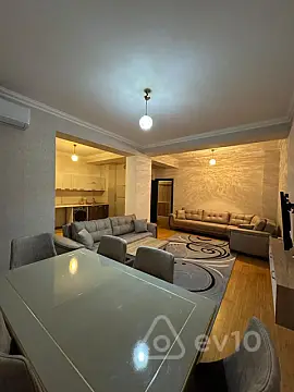 Kirayə verilir 3 otaqlı yeni tikili 100 m²