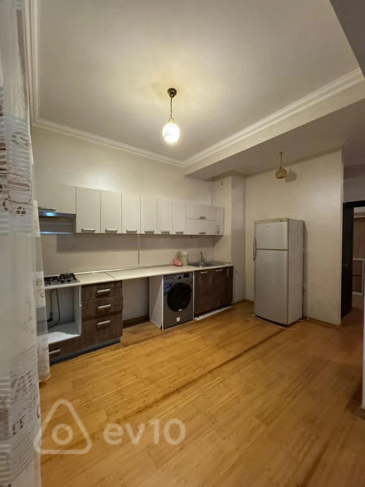 Kirayə verilir 3 otaqlı yeni tikili 100 m²