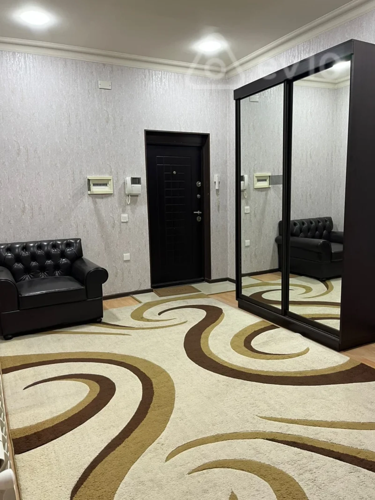 Satılır 2 otaqlı yeni tikili 90 m²