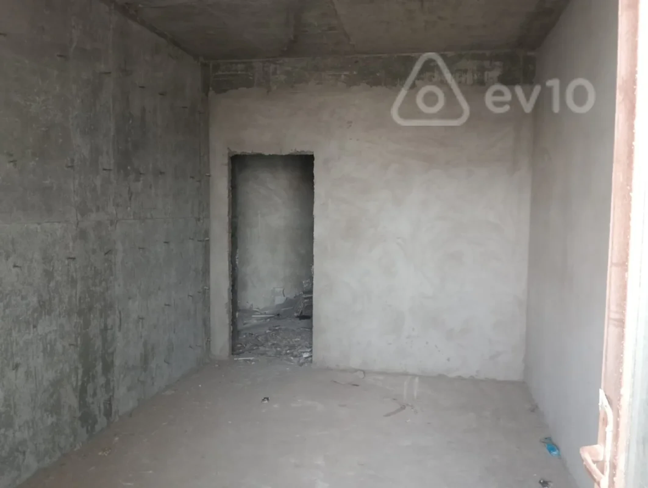 Satılır 3 otaqlı yeni tikili 105 m²