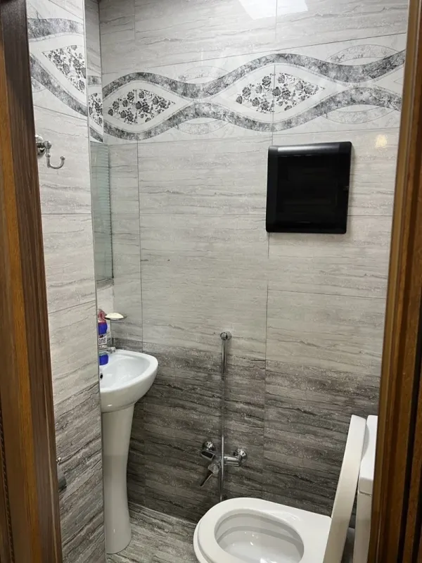 Kirayə verilir 2 otaqlı yeni tikili 90 m²