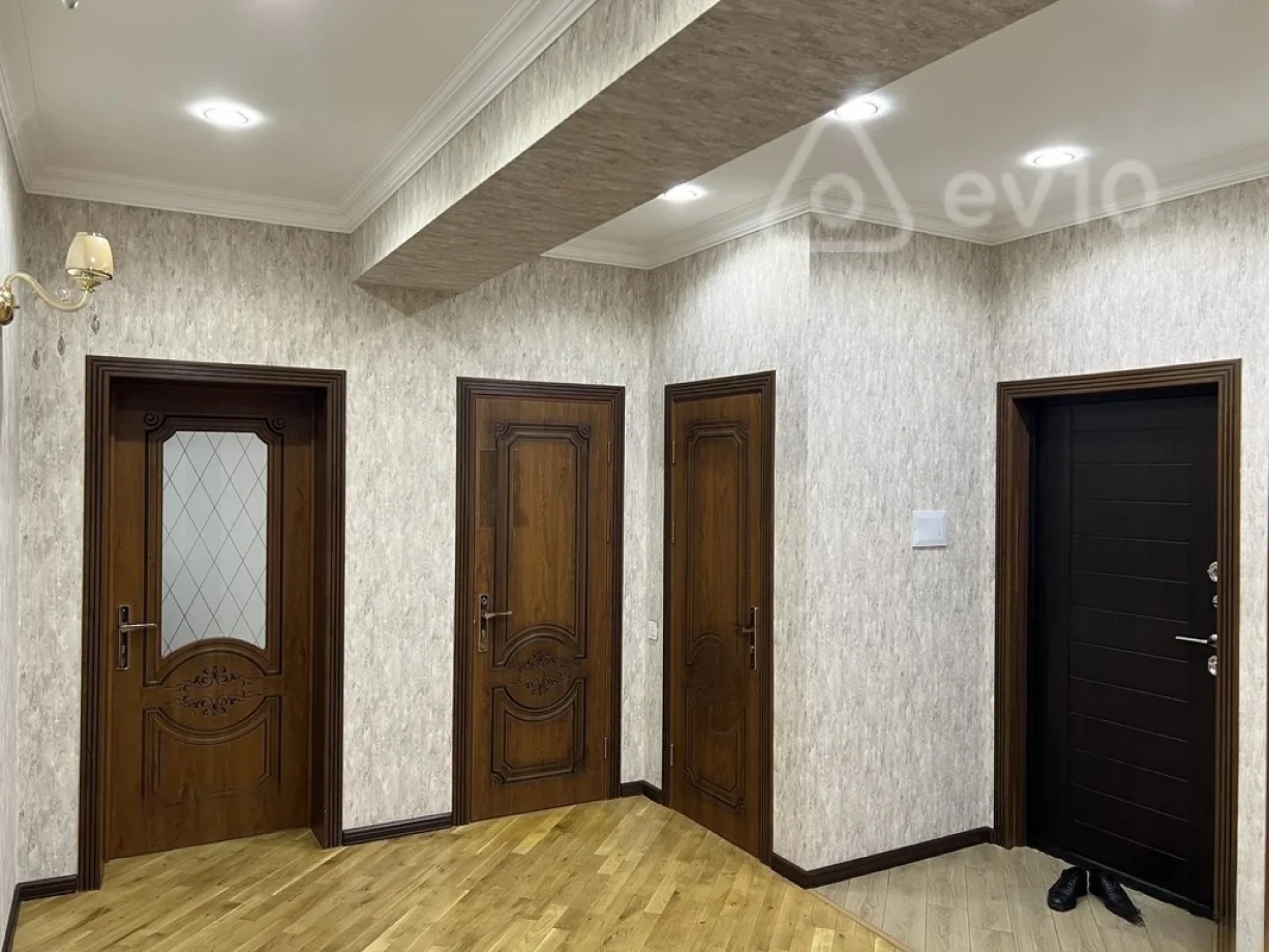 Kirayə verilir 2 otaqlı yeni tikili 90 m²