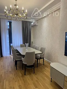 Kirayə verilir 3 otaqlı yeni tikili 130 m²