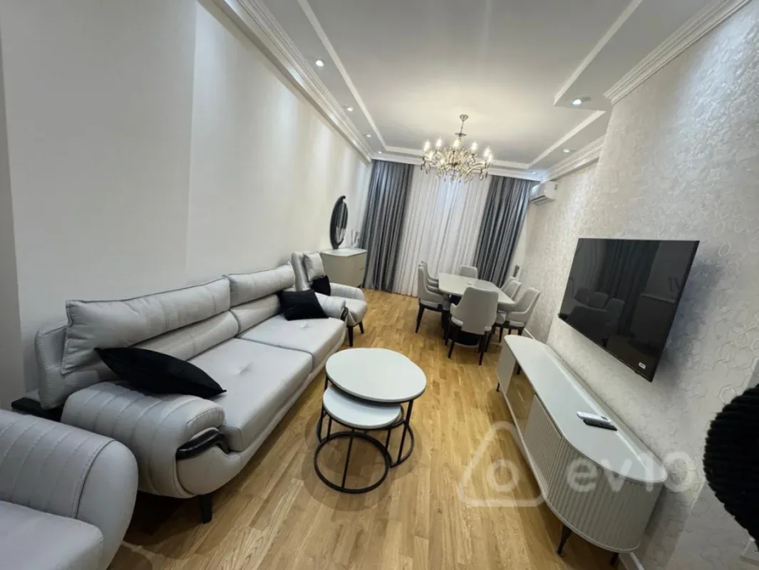 Kirayə verilir 3 otaqlı yeni tikili 130 m²