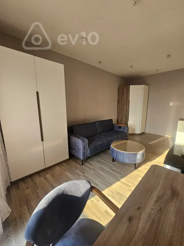 Kirayə verilir 3 otaqlı yeni tikili 125 m²
